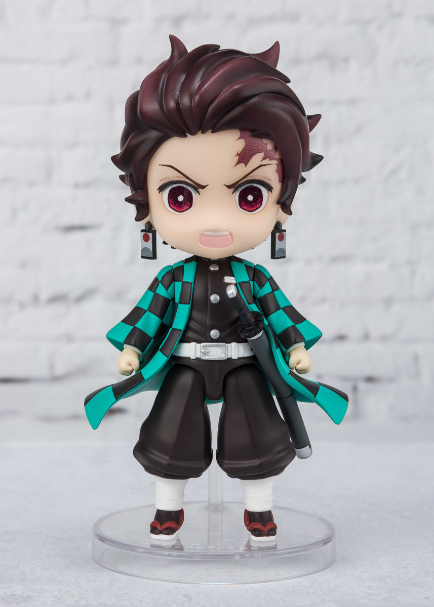 Demon Slayer Kimetsu no Yaiba: Tanjiro Kamado Water Breathing Figuarts Mini Figure