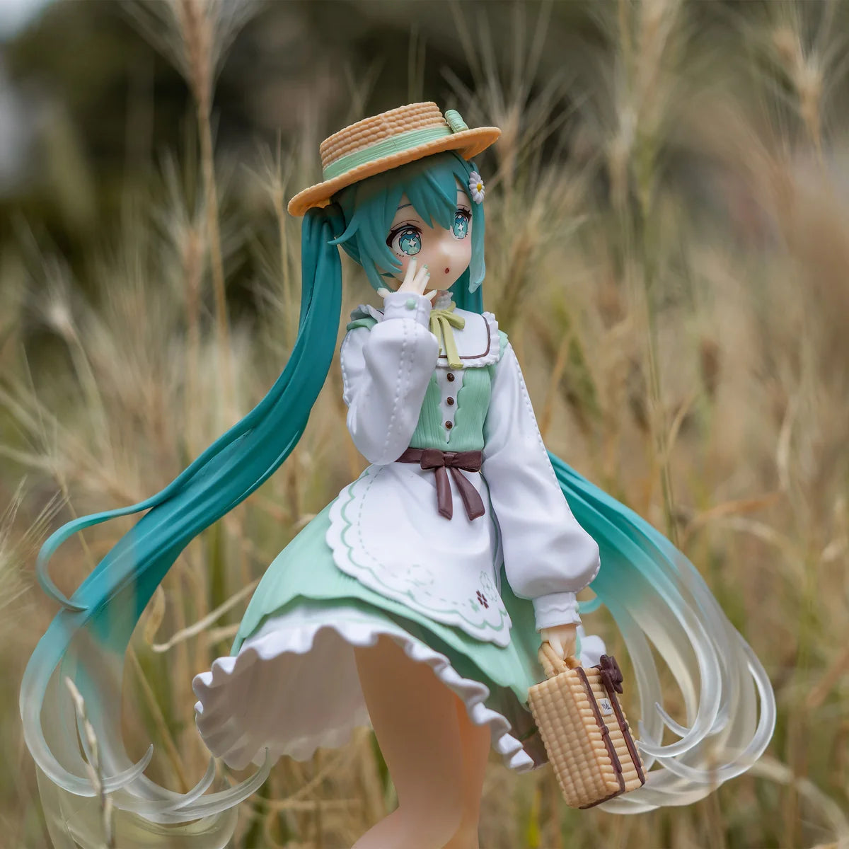 Taito Hatsune Miku Fashion Figure - Hatsune Miku Country 18cm