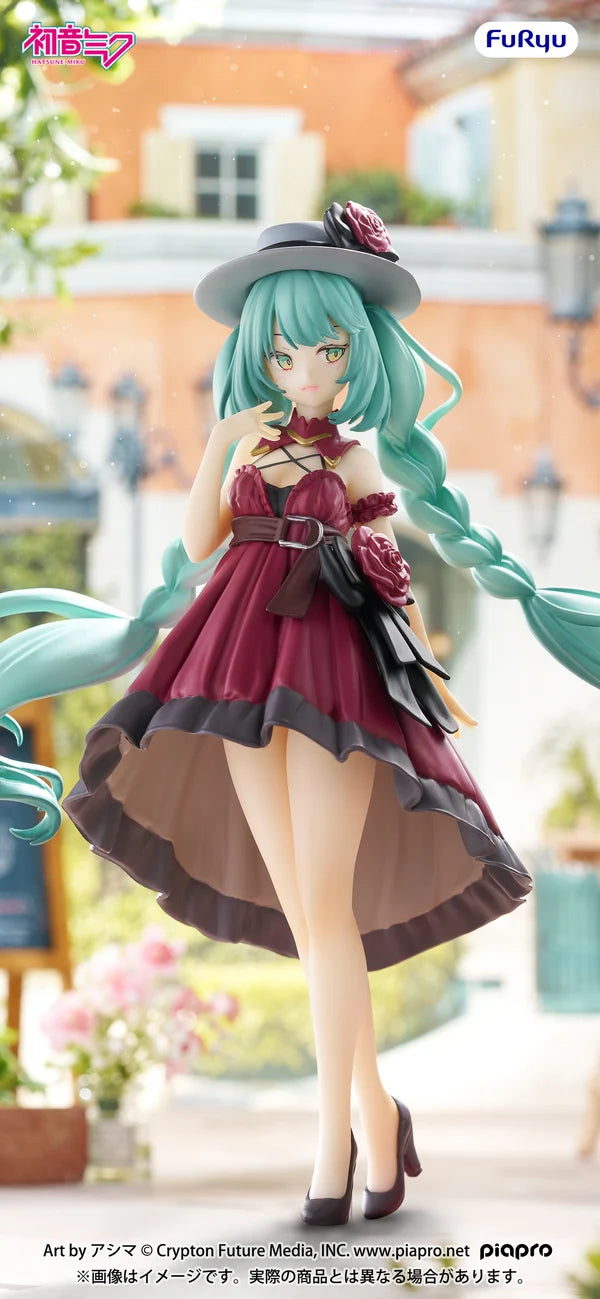 FuRyu Hatsune Miku Trio-Try-iT -  Hatsune Miku Outing Dress Red Ver. 19cm