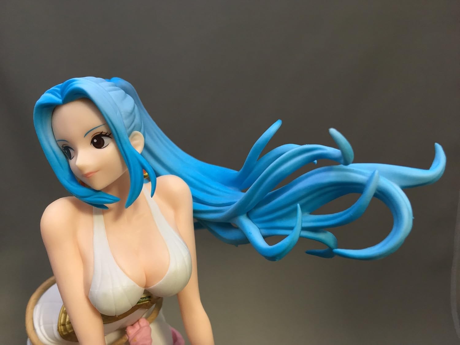 BANPRESTO ONE PIECE GLITTER & GLAMOURS Nefertari Vivi Figure Ver.A 23cm