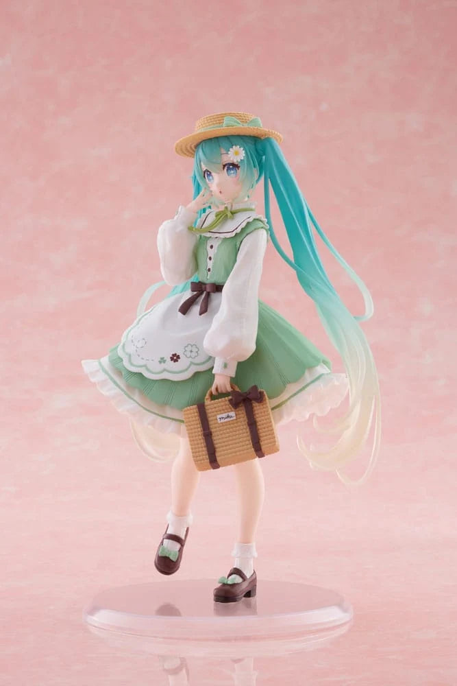 Taito Hatsune Miku Fashion Figure - Hatsune Miku Country 18cm