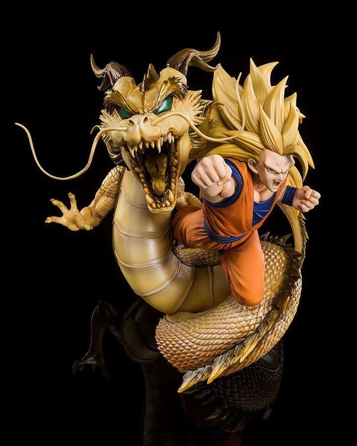 Bandai Figuarts Zero Tamashii Web Shop Exclusive PVC Figrue: Super Saiyan 3 Son Goku Dragon Fist Explosion "Dragon Ball Z"