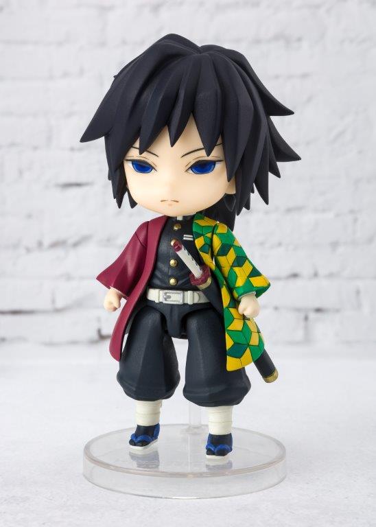 Demon Slayer: Kimetsu no Yaiba - Giyu Tomioka Figuarts Mini Figure