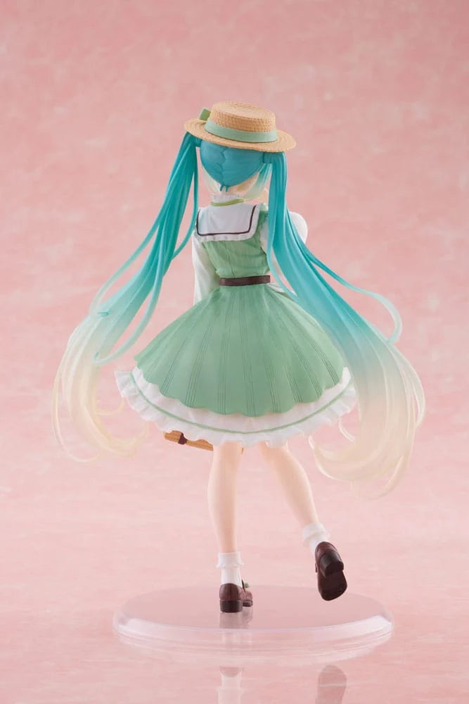 Taito Hatsune Miku Fashion Figure - Hatsune Miku Country 18cm