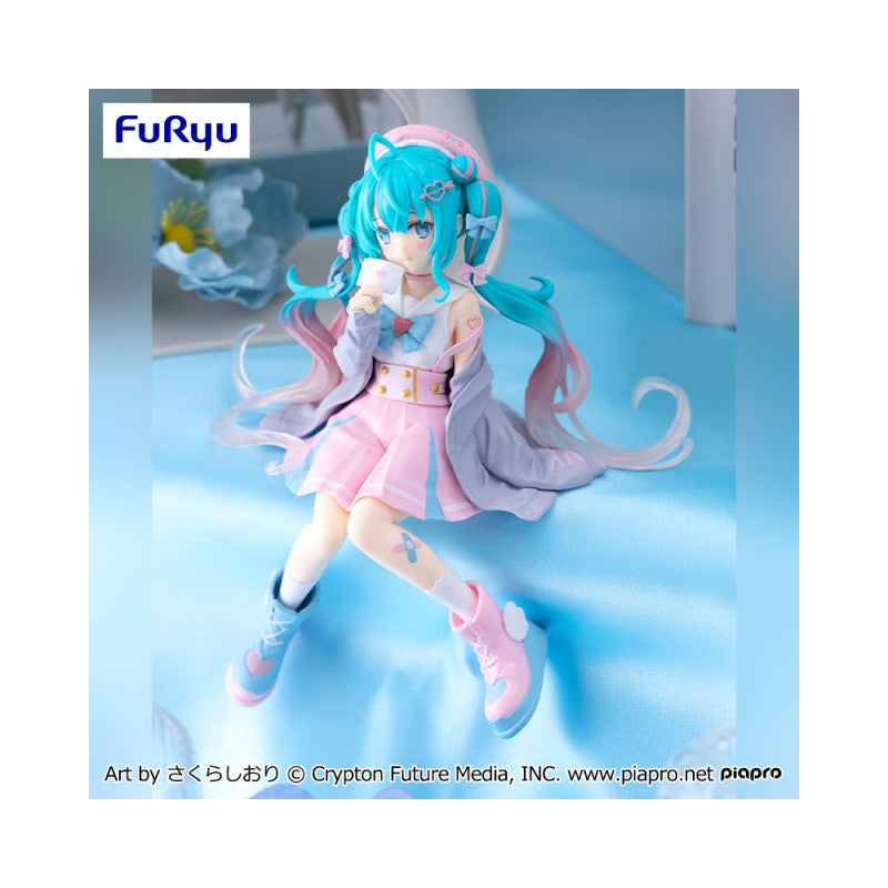 FuRyu Hatsune Miku Sailor Suit in Love Noodle Stopper Figure