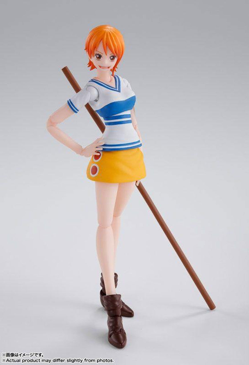 Bandai S.H. Figuarts Nami -Romance Dawn- Figure (One Piece)