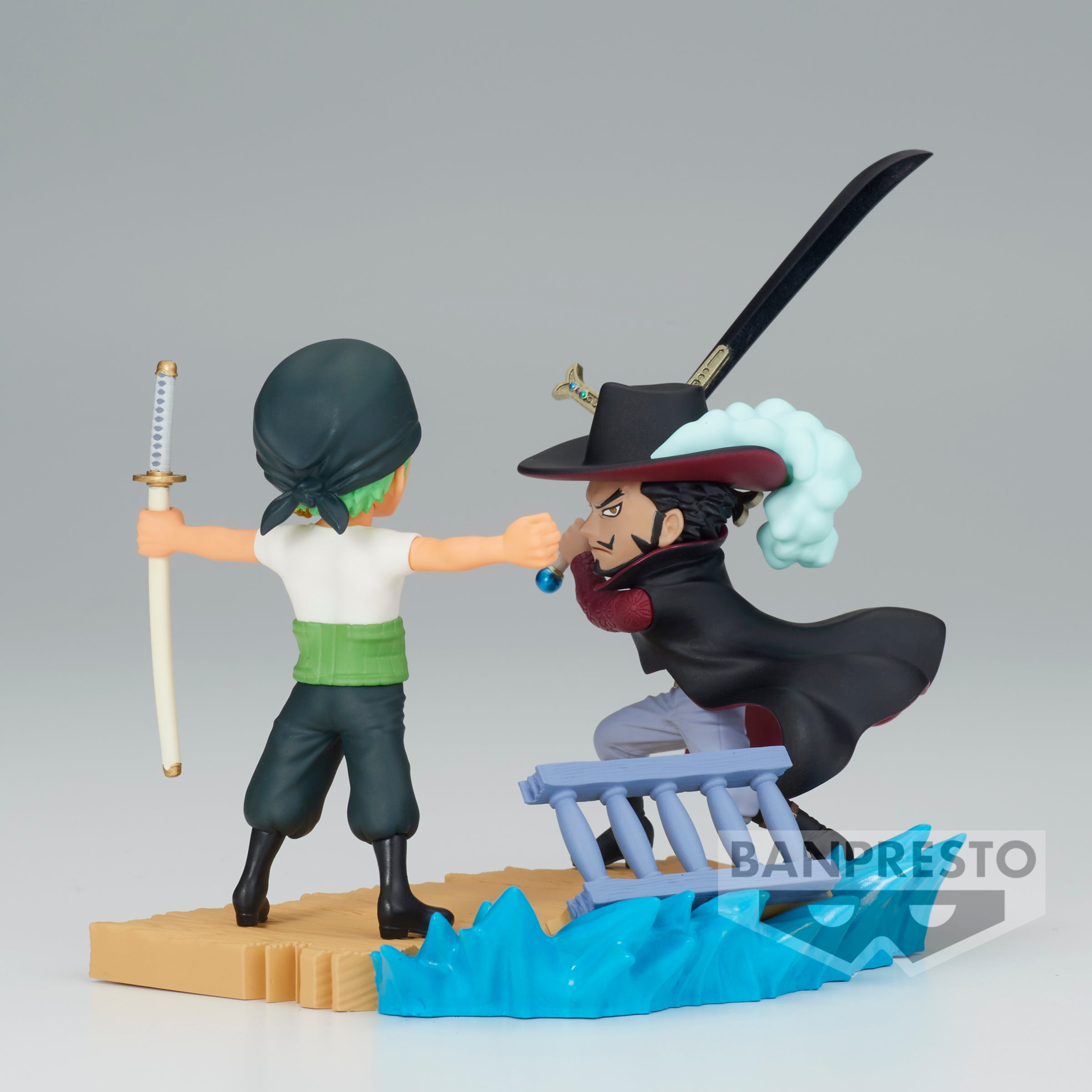 ONE PIECE WORLD COLLECTABLE FIGURE LOG STORIES-RORONOA ZORO VS DRACULE.MIHAWK-