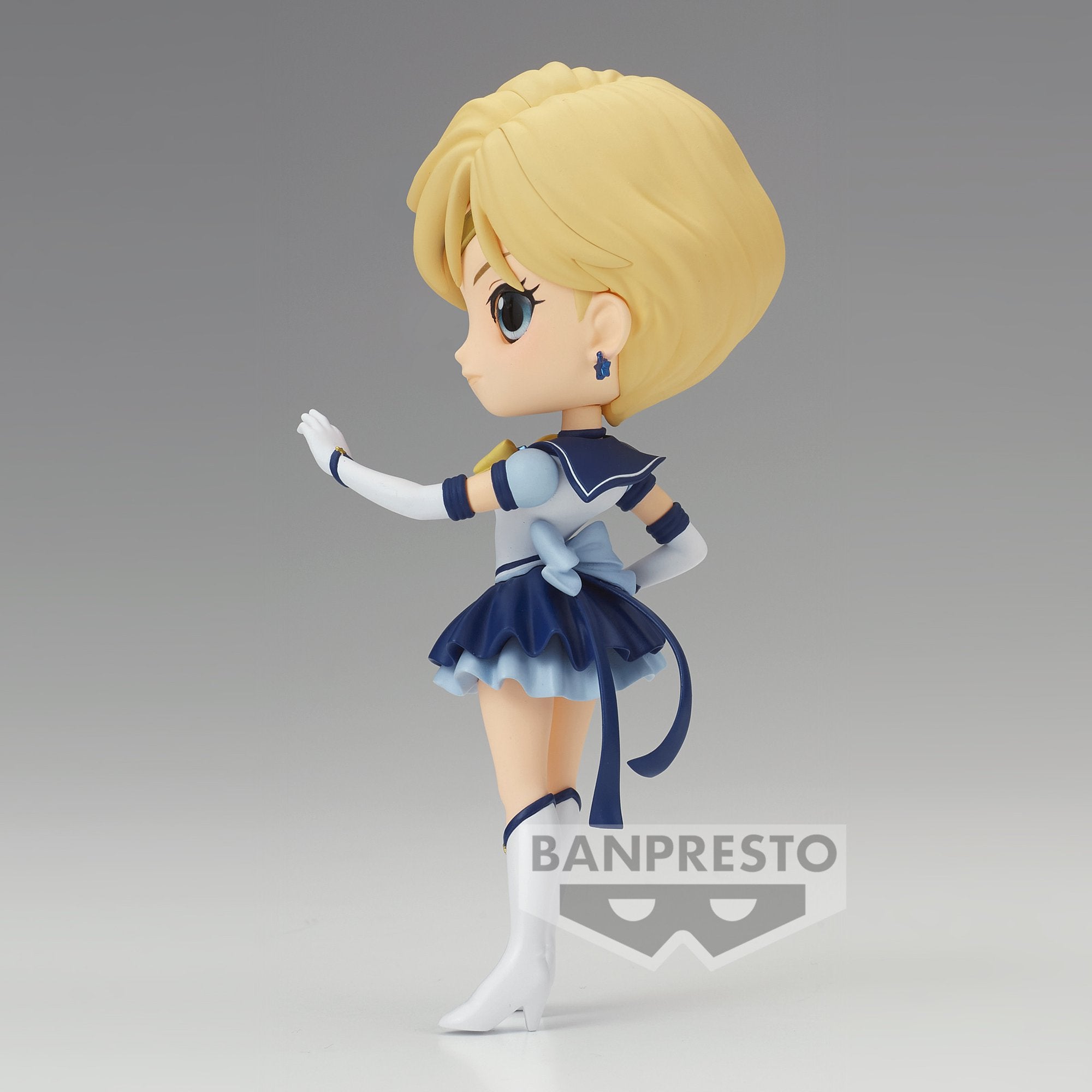 Banpresto Q posket Cranenking Figure - Eternal Sailor Uranus (Ver.A) "Pretty Guardian Sailor Moon Cosmos The Movie"