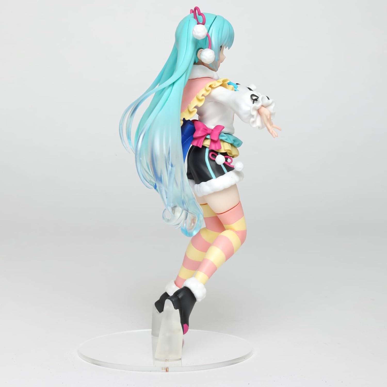 Taito Hatsune Miku Winter Image Ver. Figure 18cm