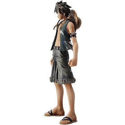 Banpresto One Piece The Grandline Men DXF Figure Vol.5 Monkey D. Luffy Sabaody Archipelago Ver. 16cm