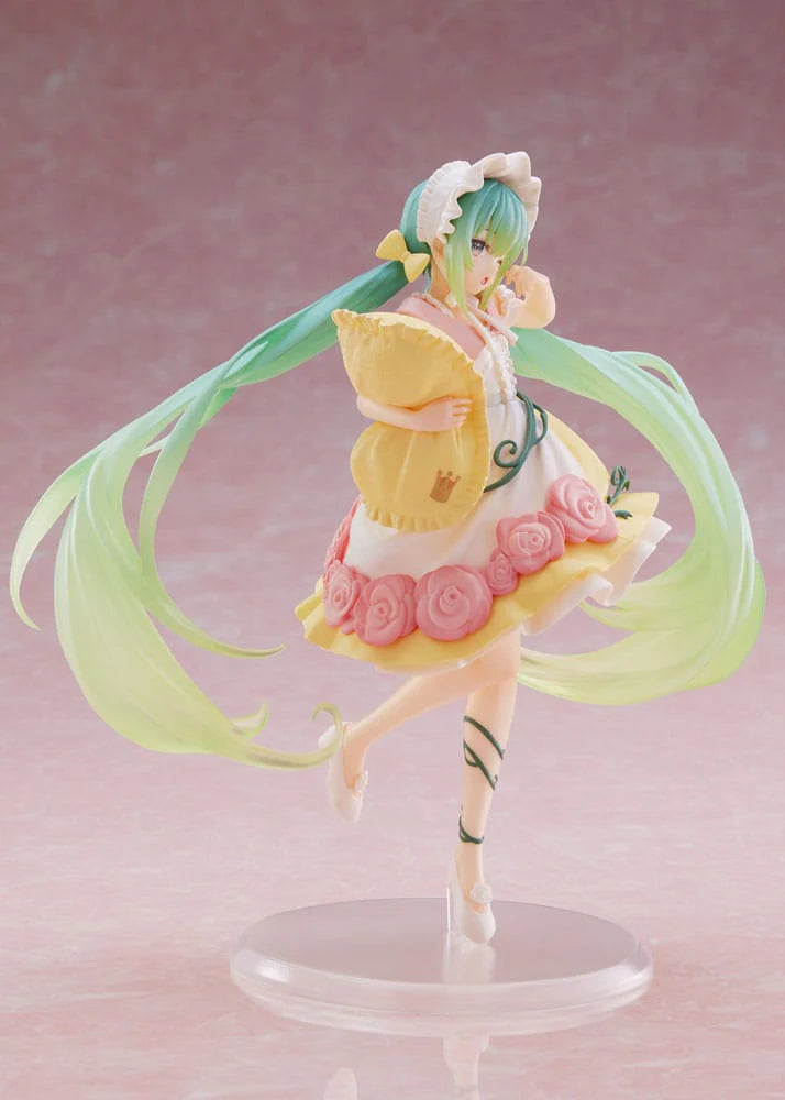Taito Hatsune Miku Sleeping Beauty Wonderland Figure