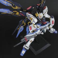 Bandai PG Strike Freedom Gundam (Gundam Seed Destiny) 1/60 Scale Kit