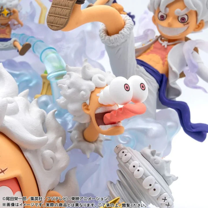 One Piece World Collectible Figure Premium - Monkey D. Luffy Gear 5 Special 21cm