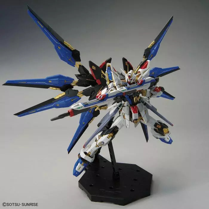 BANDAI HOBBY MGEX 1/100 STRIKE FREEDOM GUNDAM