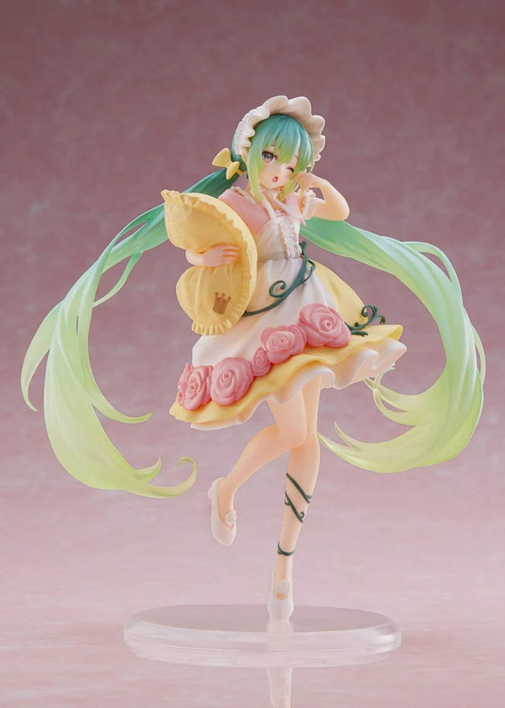 Taito Hatsune Miku Sleeping Beauty Wonderland Figure
