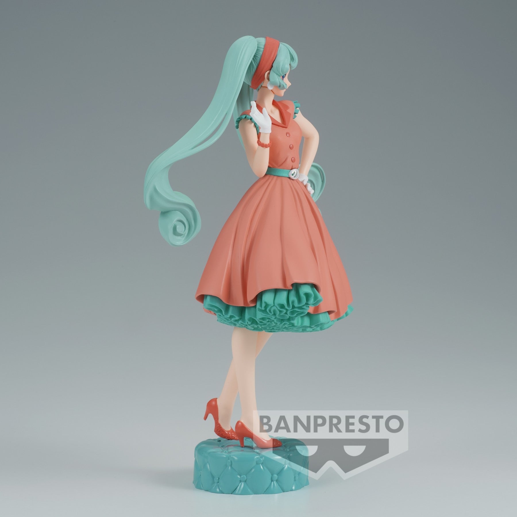 Banpresto Cranenking Figure - Hatsune Miku World Journey Vol.1