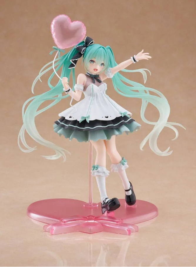 Hatsune Miku Birthday 2025 AMP+ Figure Party ver. 