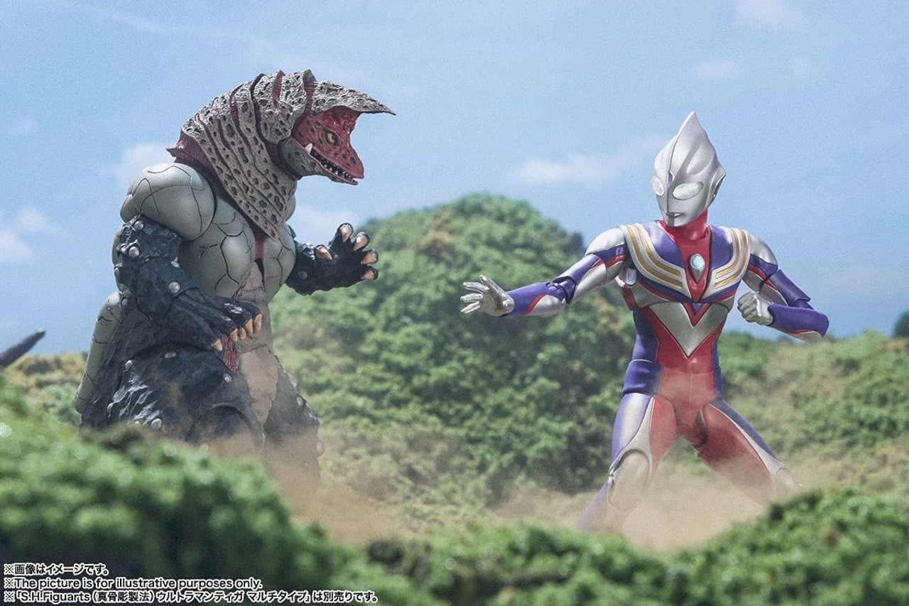 Bandai S.H.Figuarts Golza Figure (Ultraman Tiga)