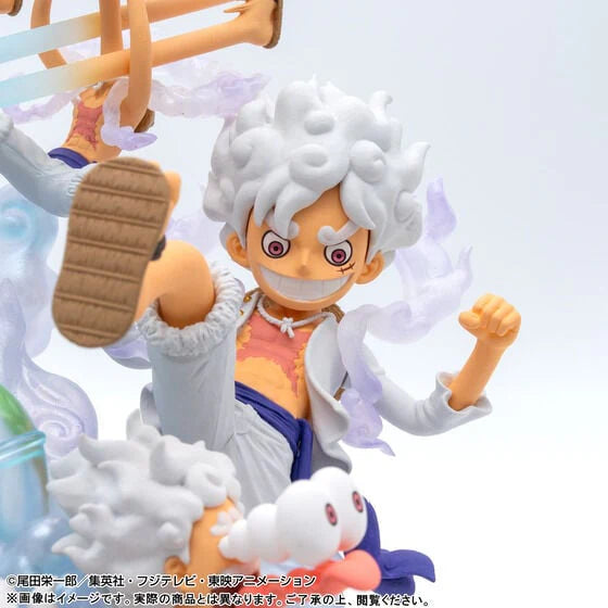 One Piece World Collectible Figure Premium - Monkey D. Luffy Gear 5 Special 21cm