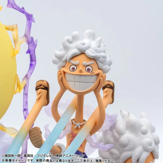 One Piece World Collectible Figure Premium - Monkey D. Luffy Gear 5 Special 21cm