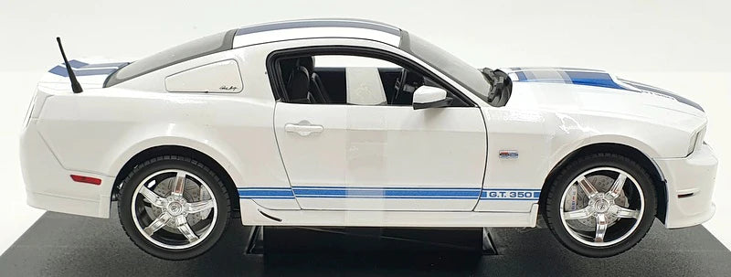 2011 Ford Shelby Mustang GT350 White 1/18 Diecast Model Car