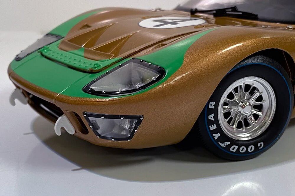 ford gt40 model car gold