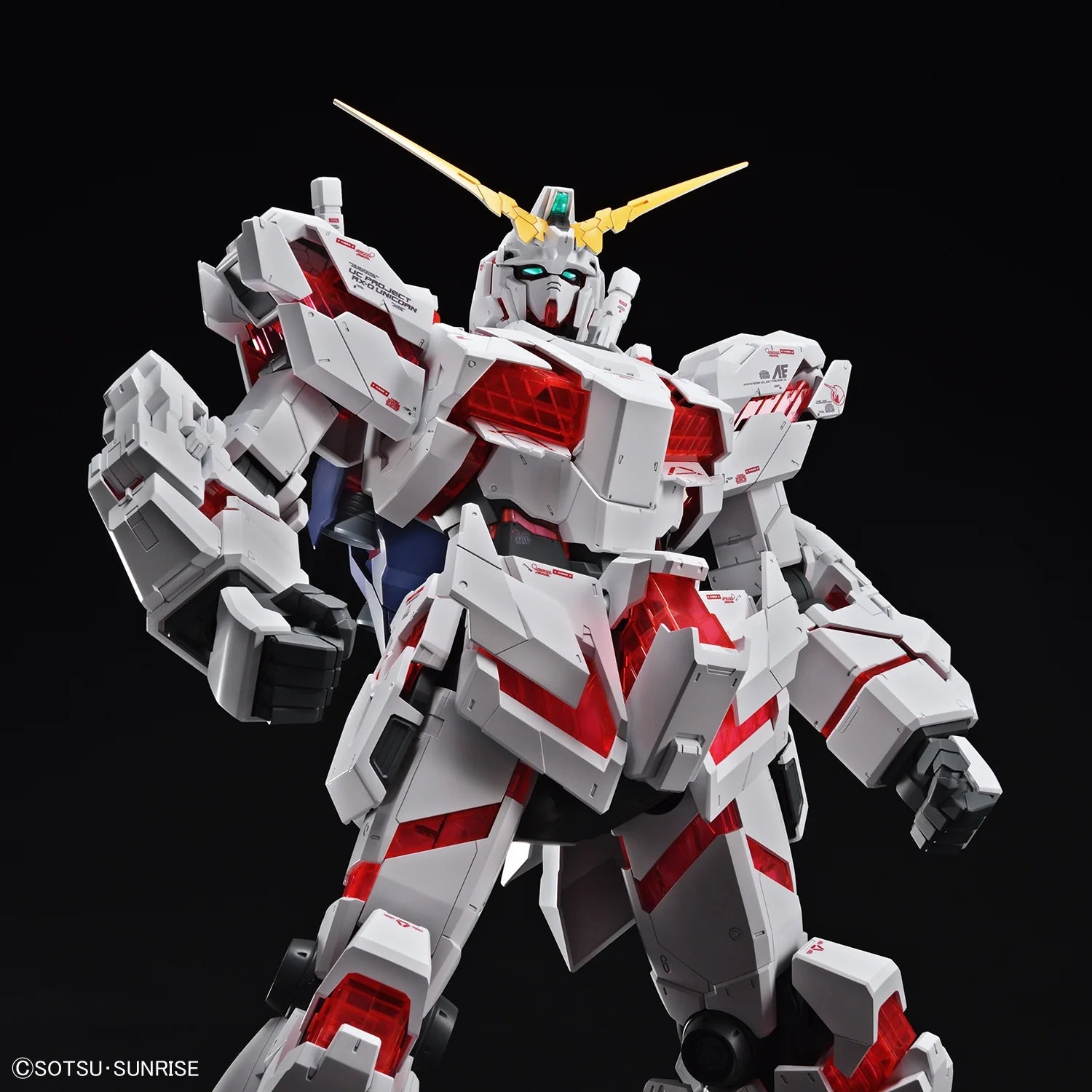 mega size unicorn gundam destroy mode britain